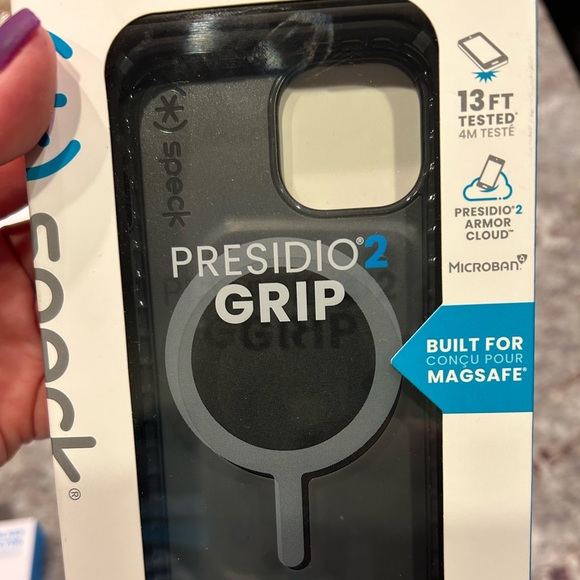 NIB Speck Presidio 2 iPhone 14/iPhone 13 mag safe case - Picture 5 of 7